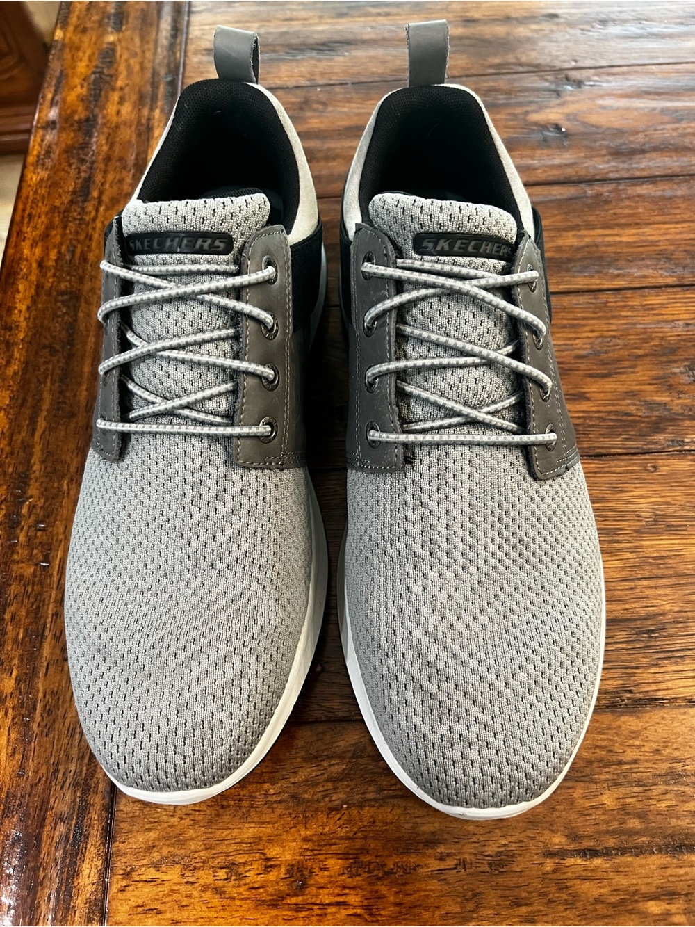 Skechers Men’s Gray and Black Casual Athletic Sneakers - Picture 5 of 7